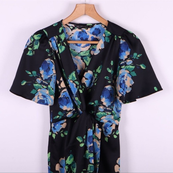 Zara Short Sleeve Floral Wrap Dress - Picture 2 of 5